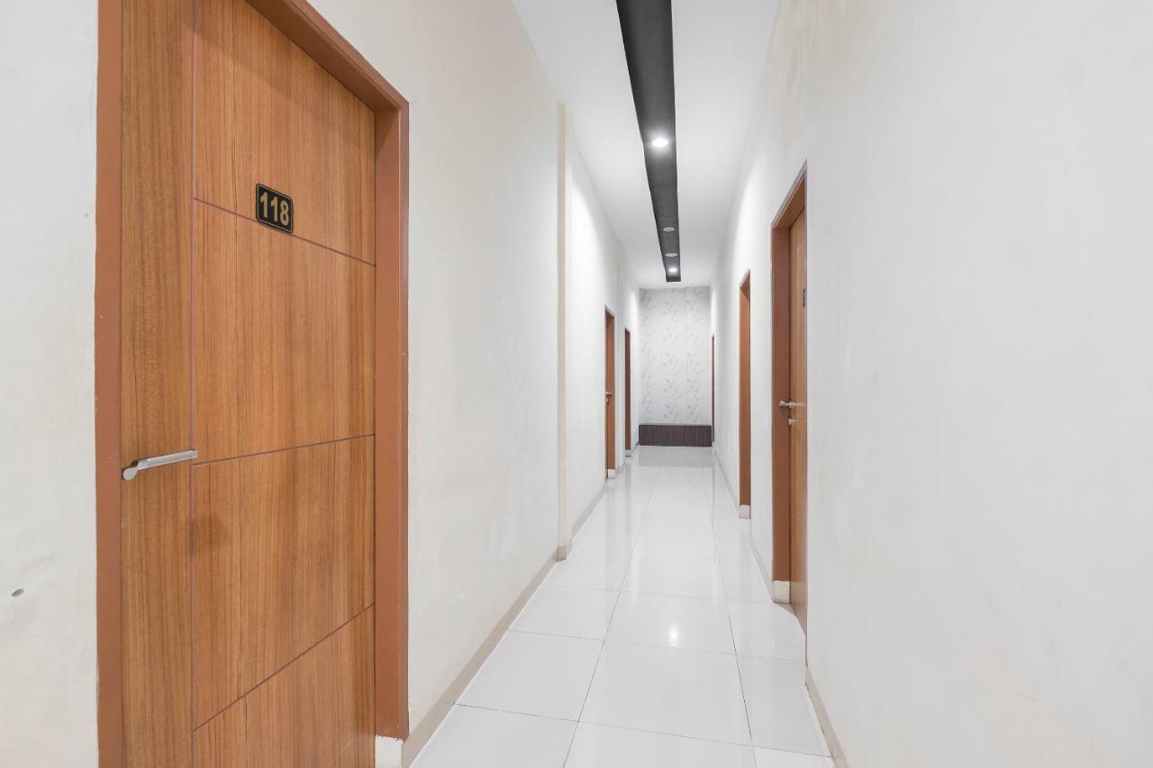 נקסר Hotel Astra Novilia מראה חיצוני תמונה